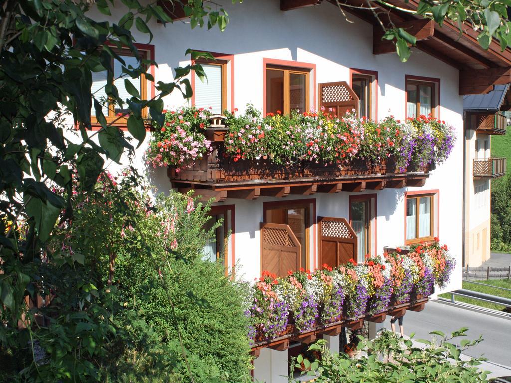 Zimmervermietung Babsy Bed & Breakfast Zell am See Bagian luar foto