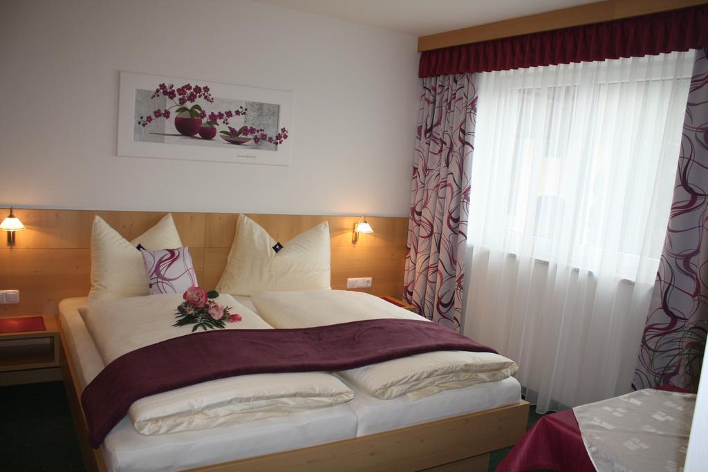 Zimmervermietung Babsy Bed & Breakfast Zell am See Bagian luar foto